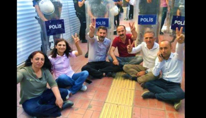 CREATOR: gd-jpeg v1.0 (using IJG JPEG v62), quality = 70