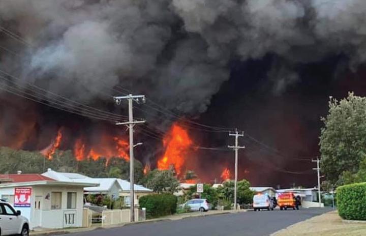 Dumanlar Sidney’de gökyüzünü kapladı: Yangınlar nedeniyle üç eyalette daha alarm verildi