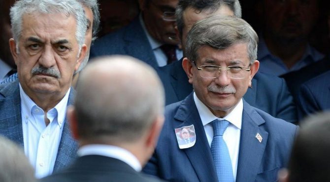 ‘Malum zat ile Saray’ kavgası kızışıyor: Dört yıl neden sustunuz o zaman