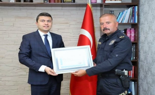 CREATOR: gd-jpeg v1.0 (using IJG JPEG v62), quality = 82