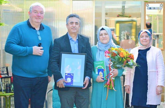 ‘Bu ülke sizi seviyor!: Hollanda Kraliyet Nişanı, bu yıl Gazeteci Basri Doğan’a verildi