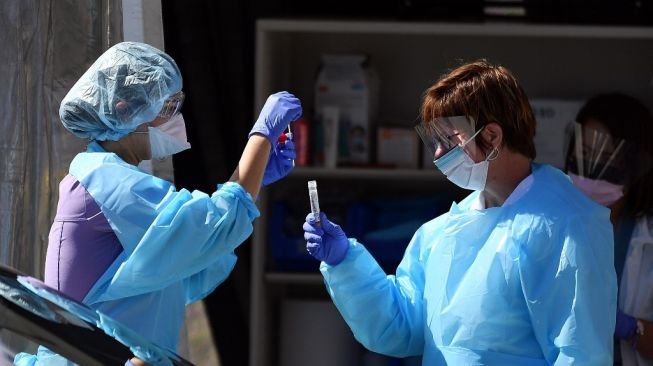 Melbourne’de 24 sağlıkçıya karantina: Kovid-19’dan ölenlerin sayısı  88’e yükseldi