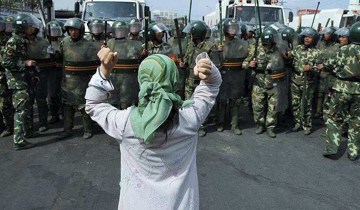 Uygurlara yapılan baskılar nedeniyle, ABD Temsilciler Meclisi, Çin’e yaptırımı onayladı