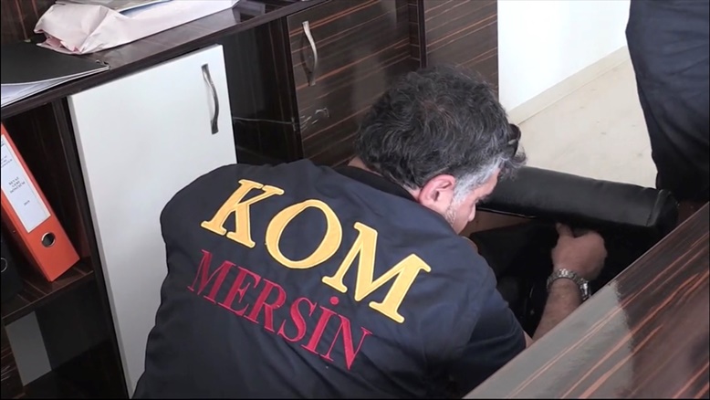 KOM Şube karantinaya alındı:Mersin’deki cadı avında gözaltında bulunanlar virüs kaptı