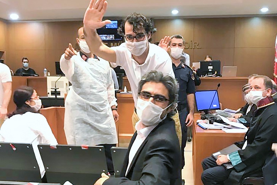 MİT davasında 3 gazeteciye tahliye, 3 gazeteciye tutukluluğun devamı