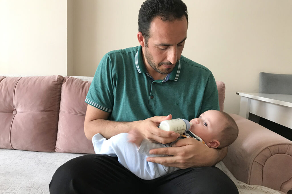 Annesi tutuklu bebeğin babası: Ağzı daha süt kokan oğlumu annesinden nasıl ayırabildiniz?