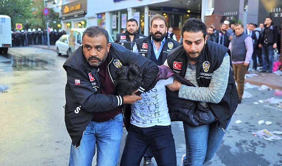 AKP’nin gasp ettiği medya kuruluşlarının lisans ve malzemeleri TMSF tarafından satılıyor