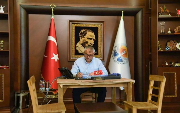 Adana Büyükşehir Belediye Başkanı’nın makam odası haczedildi