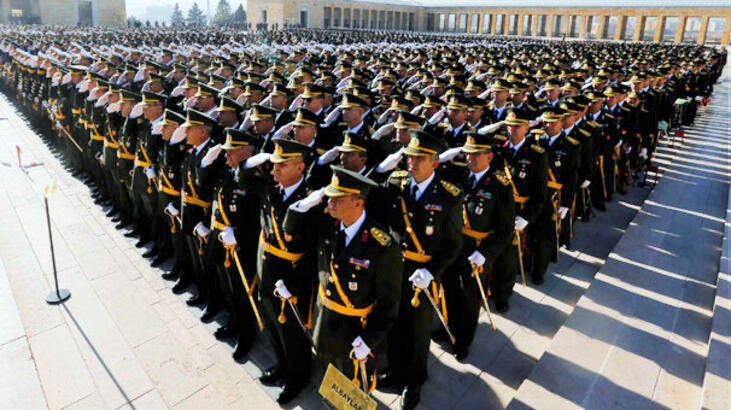 YAŞ’ta büyük tasfiye: 600 albay re’sen emekliye sevk edildi