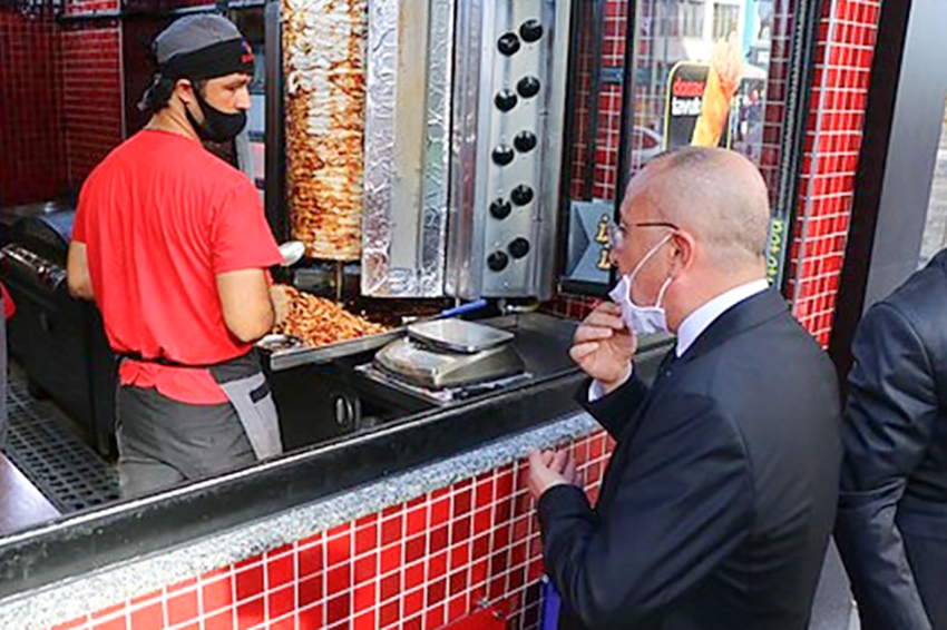 Esnafı azarlayan Denizli Valisi Ali Fuat Atik’in ‘özrü’ hatalarla dolu