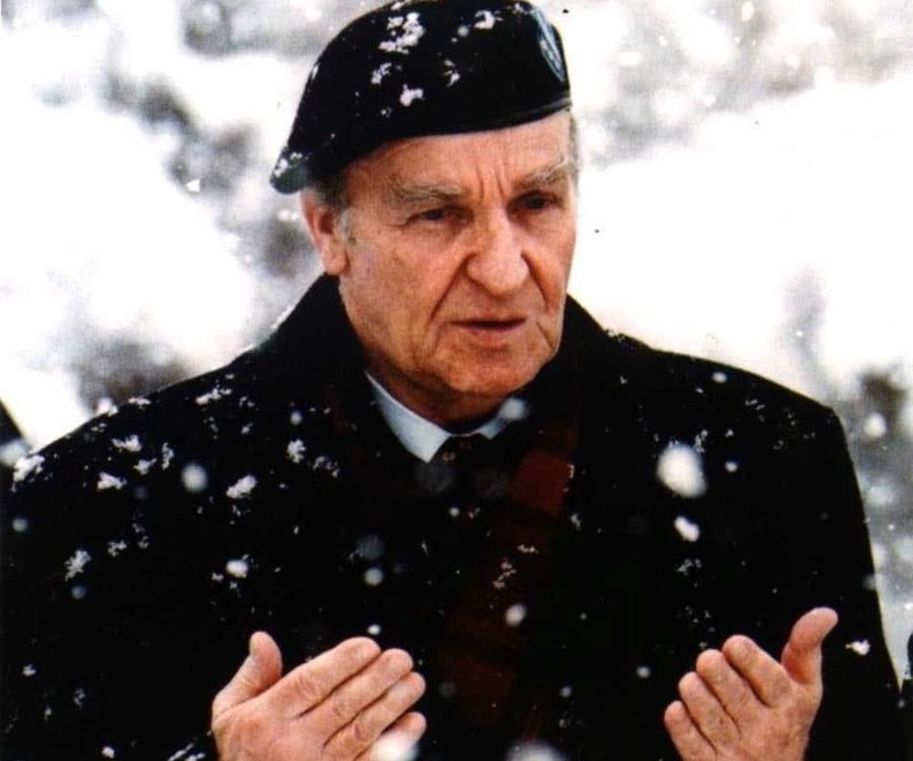 Boşnakların efsane Cumhurbaşkanı Aliya İzetbegoviç, dualarla yad ediliyor