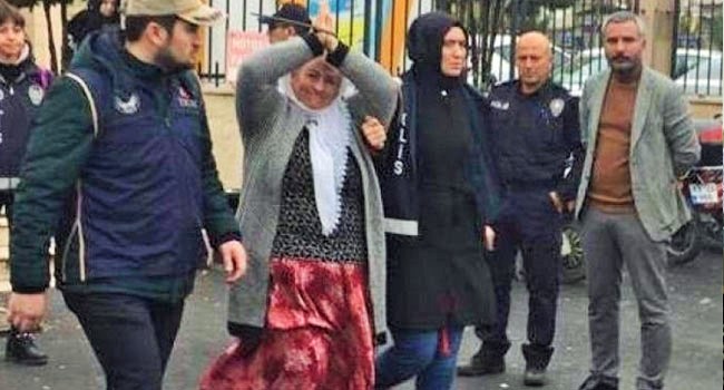 AKP Türkiye’si: Kadınlara plastik kelepçe taktılar