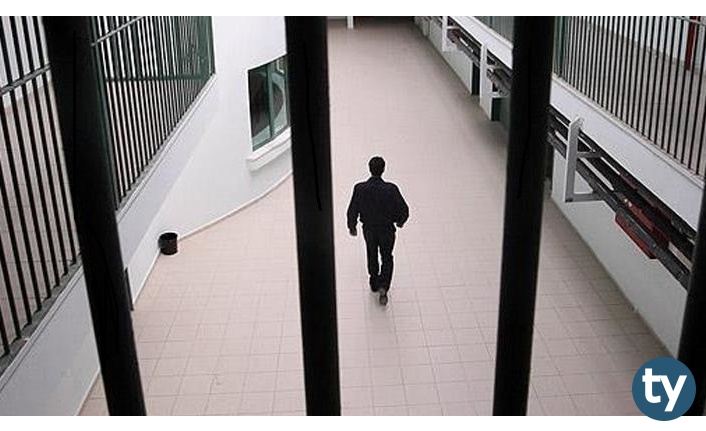 AKP’nin ‘Yeni Türkiye’si: İnfaz Memuru Kenan Düşünceli de mahkemenin kararını takmıyor