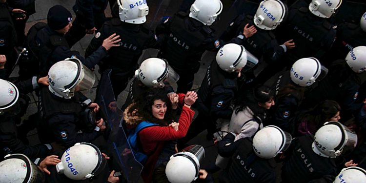 AKP iktidarı Boğaziçi’ne göz açtırmıyor: 560 gözaltı 34 hapis kararı