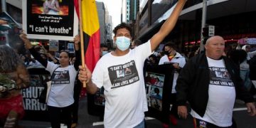 Sydney, Melbourne ve Brisbane’de, aşı karşıtı protestolar düzenlendi