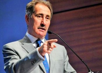 Eski Bakan Günay: AKP, devletin partisi oldu, kim ki kendini devlet zannederse, halk defterini dürer!