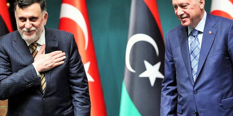 Libya’da ‘Mutabakat Hükümeti Başkanı eşiyle, ülkeyi terk etti, geri dönmeyecek’ iddiası