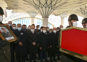 Yıllar önce kaçırıldıyar: 13 güvenlik görevlisinin cenazesi Kuzey Irak’ta bir mağarada bulundu