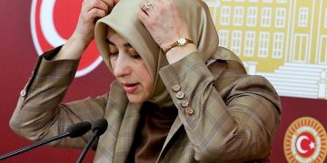 Binlerce mağdur ve mahpus kadına iftira attı: AKP’li Zengin, sosyal medya yorumlarına dayanamadı