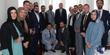 Twitter, Pelikancıların hesabını askıya aldı