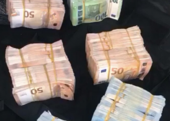 Yeni Ayvatoğlu vakası: Balya balya dolar ve euro AKP’li danışmanlara