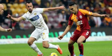 Lider Galatasaray Ankaragücü’ne mağlup oldu