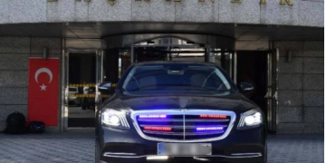 Mansur Yavaş: Makam araçlarını sattım, minibüsle gidip geliyorum