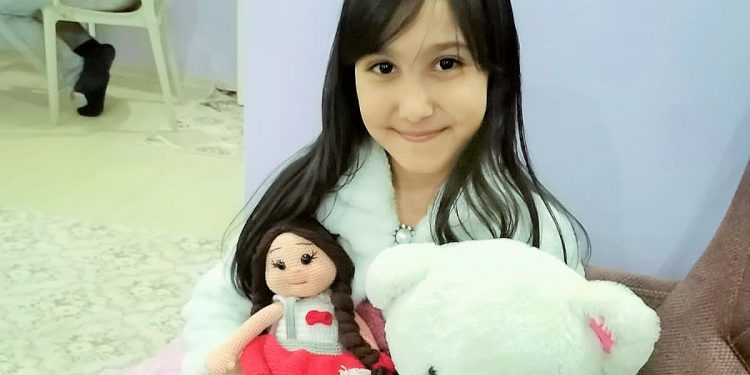 Nurefşan için bir portre denemesi: TT olmak senin neyine a çocuk!