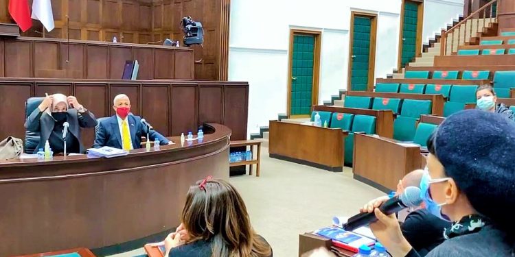 Zengin gazeteciyi ‘hayvan hakları’ konusunda da konuşturmadı