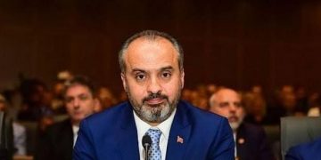 Avazyan, koronadan yoğun bakımdaki AKP’li için: Ege’de boğulan bebeklere ‘cenaze aracı yok’ diyen Aktaş boğulmakla sınanıyor