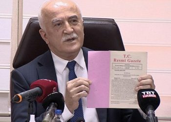 Vakıflar Genel Müdürü Ersoy 3 farklı yerden 3 maaş alıyor: 161 bin 928 TL