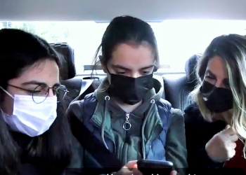 Demirtaş, eşi Başak Demirtaş’a: Boğaz’dan geçerken yavaş geçin, benim yerime de izleyin