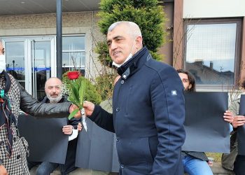 HDP’li Gergerlioğlu: Evimin önünde 3-4 polis aracı var