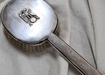 Perth’deki bir müzayede evinin, Hitler’in eşyalarını satması tepki çekti