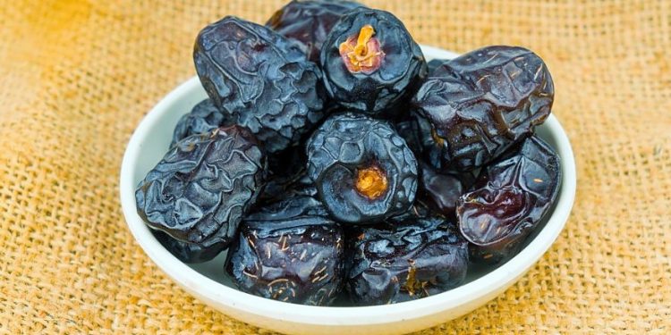 Suudi Arabistan’la problem yaşanıyor: AKP sayesinde vatandaş orucunu İsrail hurmasıyla açıyor