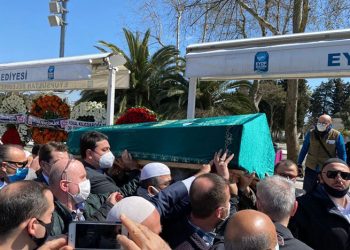 Mehmet Kutlular dualarla uğurlandı