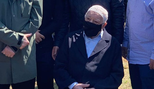 Gurbette buruk veda: Salih Dinçer vefat etti, cenaze namazını Fethullah Gülen Hocaefendi kıldırdı