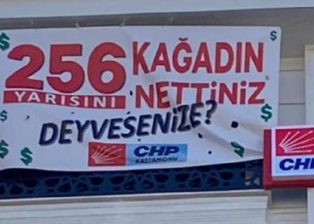 Gece yarısı indirildi: Kastamonu’daki  ‘256 kağadın yarısını nettiniz? Deyvesenize’ afişi de kaldırıldı