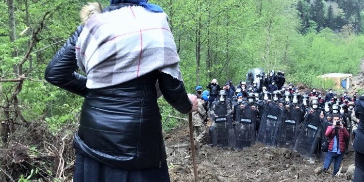 870 avukattan Rize Barosu’na çağrı: Yaşamın yanında yer alın