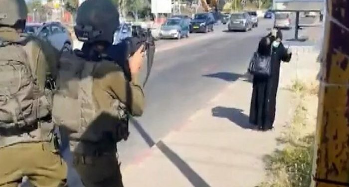 İsrail terörü: Asker 60 yaşındaki Filistinli bir kadının vurdu