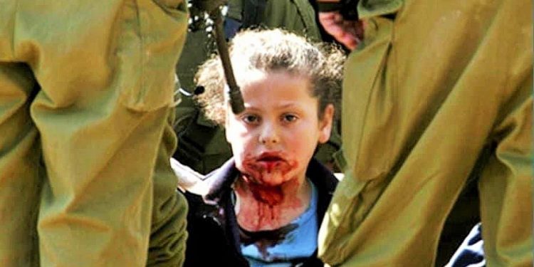 İftar vahşeti: İsrail’den Mescid-i Aksa’da Filistinlileri ses bombalı ve plastik mermili saldırı