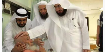 Kabe imamına bıçaklı saldırı girişimi