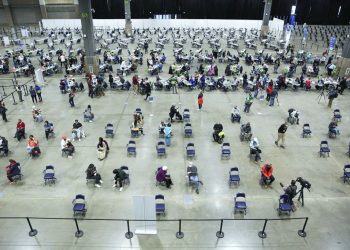 Sayı bir ayda ikiye katlandı: 100 milyon Amerikalı tamamen aşılandı