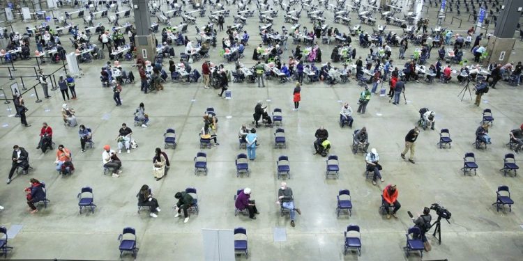 Sayı bir ayda ikiye katlandı: 100 milyon Amerikalı tamamen aşılandı