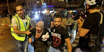 İsrail kin kusuyor:  Kudüs’te yüzlerce kişi yaraladı, Gazze’de  20 kişi hayatını kaybetti