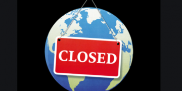 The Economist: Türkler eve kapatıldı, turiste kırmızı halı serildi