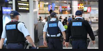 Türkiye’de IŞİD terör örgütüne eleman kazandıran militan, Melbourne dönüşünde yakalandı