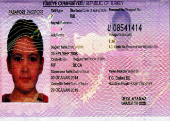 İngiltere’nin Bangladeş Büyükelçiliği Türk öğretmenlerin pasaportunu Türkiye’ye iade etti