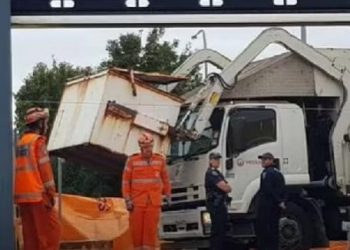 Güney Avustralya’da çöp konteynerinde uyku can aldı