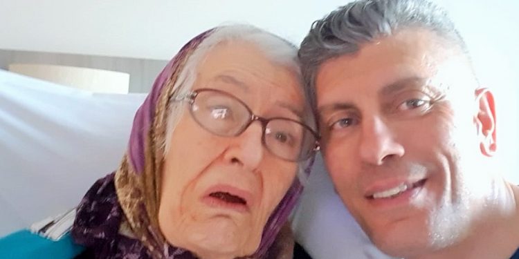 Advocates For Dignity Derneği Başkanı Mehmet Saral, annesini kaybetti